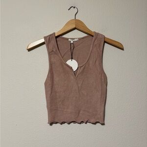 NWT NIA Elegant Sleeveless V-Neck Tank Top - Tan